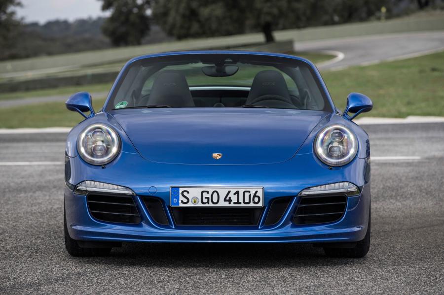  Porsche 911 Targa 4 GTS 2015 года  (фото 16 из 17)